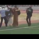 بالفيديو: معلم مصري يستأجر ملعب كرة لإعطاء دروس خصوصية بـ60 جنيه للطالب