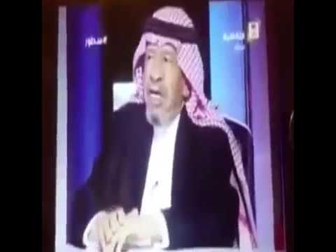 من كرسيه على الهواء يثير الاستياء من ضعف تجهيزات القناة