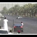 بالفيديو … مقلب لشاب يحرق نفسه امام والدته ليشاهد ردة فعلها..