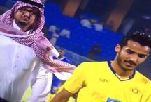 هزازي يرفض دكة الاحتياط ويطلب الرحيل من النصر