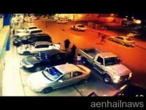بالفيديو: سيارة تدهس طفلاً أمام والدته