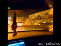 بالفيديو: انقلاب سيارة متهور يسير بسرعة عالية بعد تجاوز خاطئ