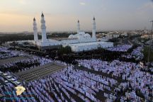 في مشهد مهيب.. شاهد: آلاف المصلين يؤدون صلاة العيد بمسجد قباء في المدينة المنورة