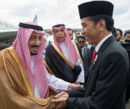 خادم الحرمين الشريفين يصل إلى جمهورية إندونيسيا في زيارة رسمية